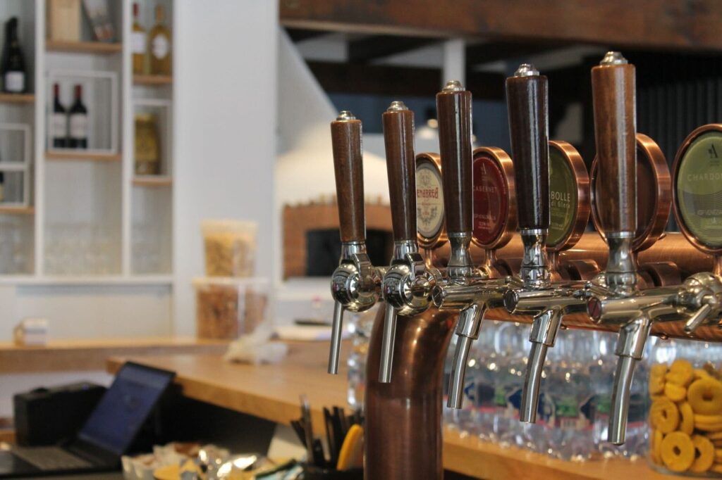 Spine della birra al bancone